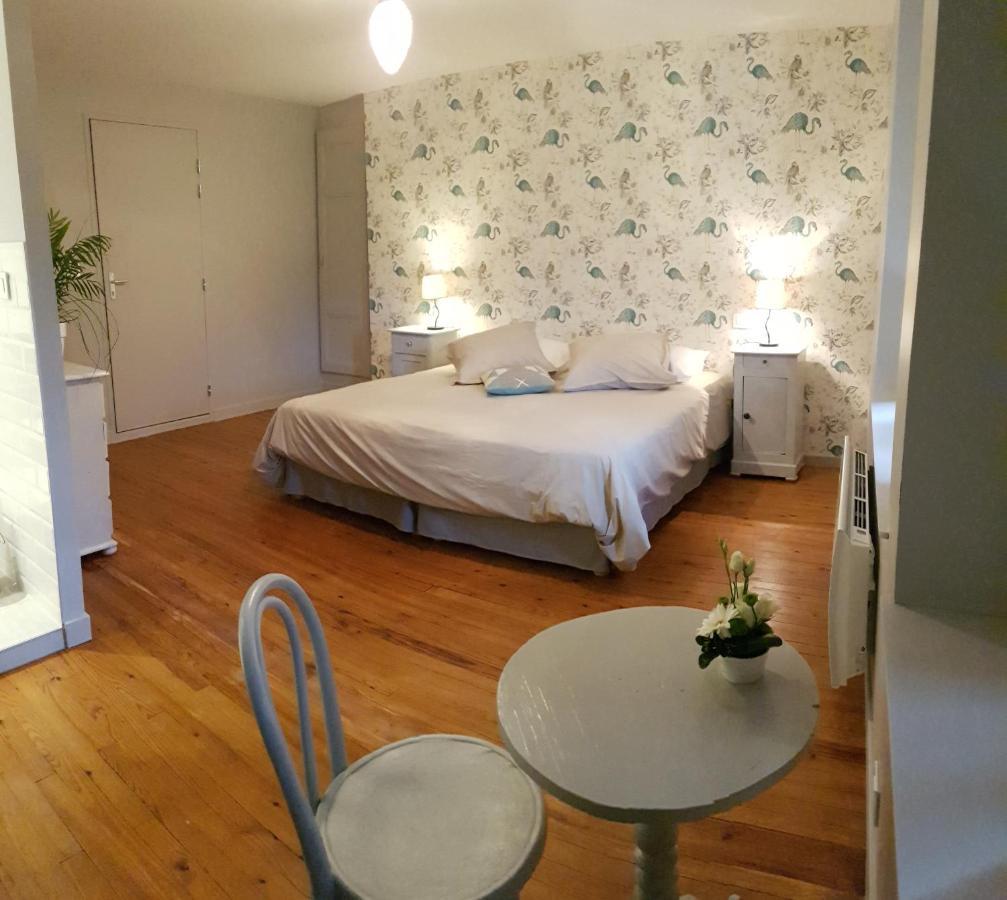 Les Chambres De Marthe Mesnay Zewnętrze zdjęcie